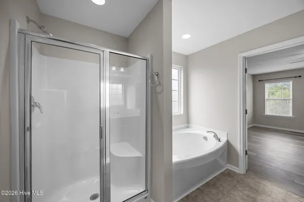 $339,999 | 404 Knoll Circle, Greenville, NC 27858