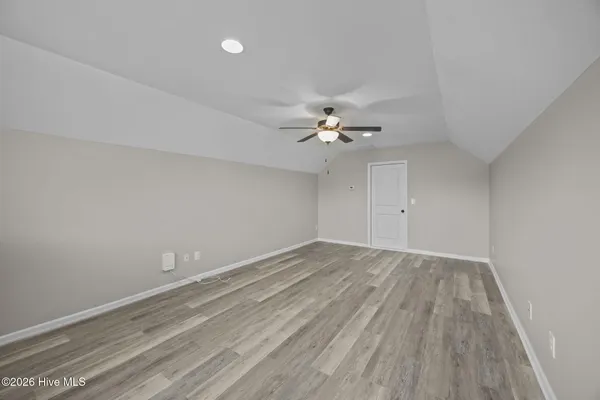 $339,999 | 404 Knoll Circle, Greenville, NC 27858