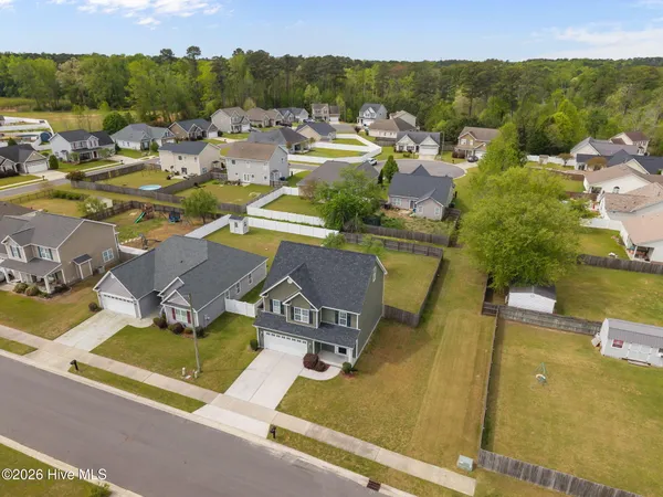 $339,999 | 404 Knoll Circle, Greenville, NC 27858