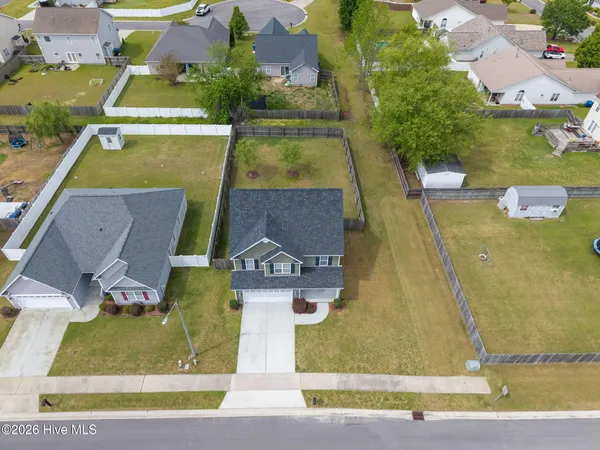 $339,999 | 404 Knoll Circle, Greenville, NC 27858