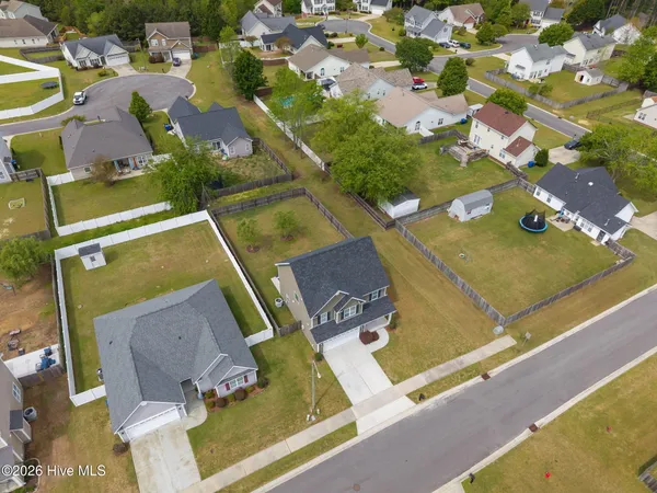 $339,999 | 404 Knoll Circle, Greenville, NC 27858