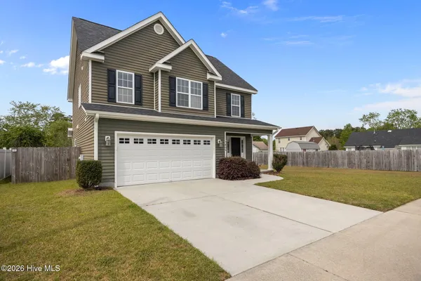 $339,999 | 404 Knoll Circle, Greenville, NC 27858