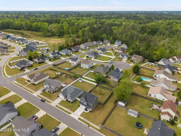$339,999 | 404 Knoll Circle, Greenville, NC 27858