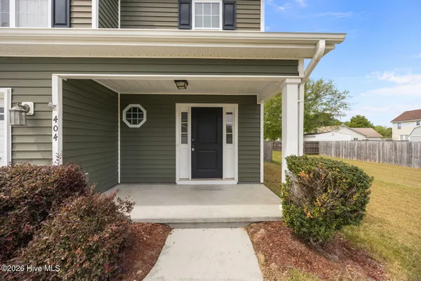 $339,999 | 404 Knoll Circle, Greenville, NC 27858