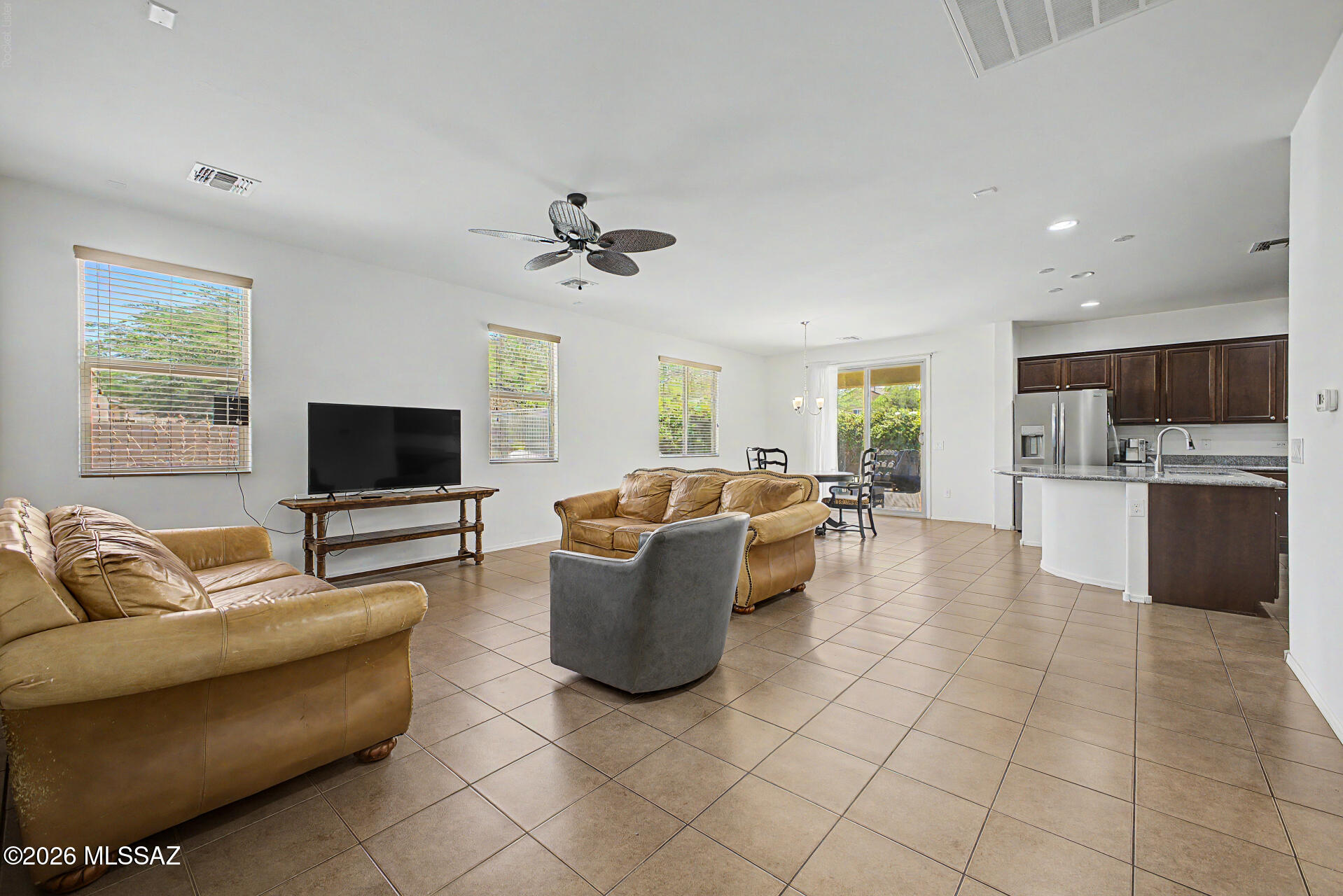 726 South Desert Haven Road Vail, AZ 85641 - Photo 6 of 32 6 - Desert Haven