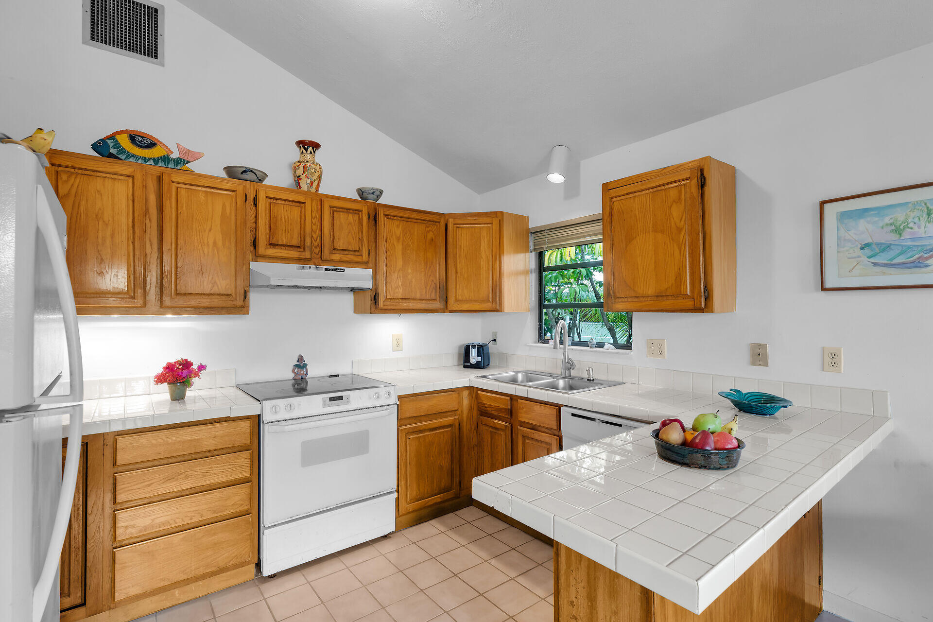 683 Blackbeard Road Summerland Key, FL 33042 - Photo 18 of 49 Kitchen 1