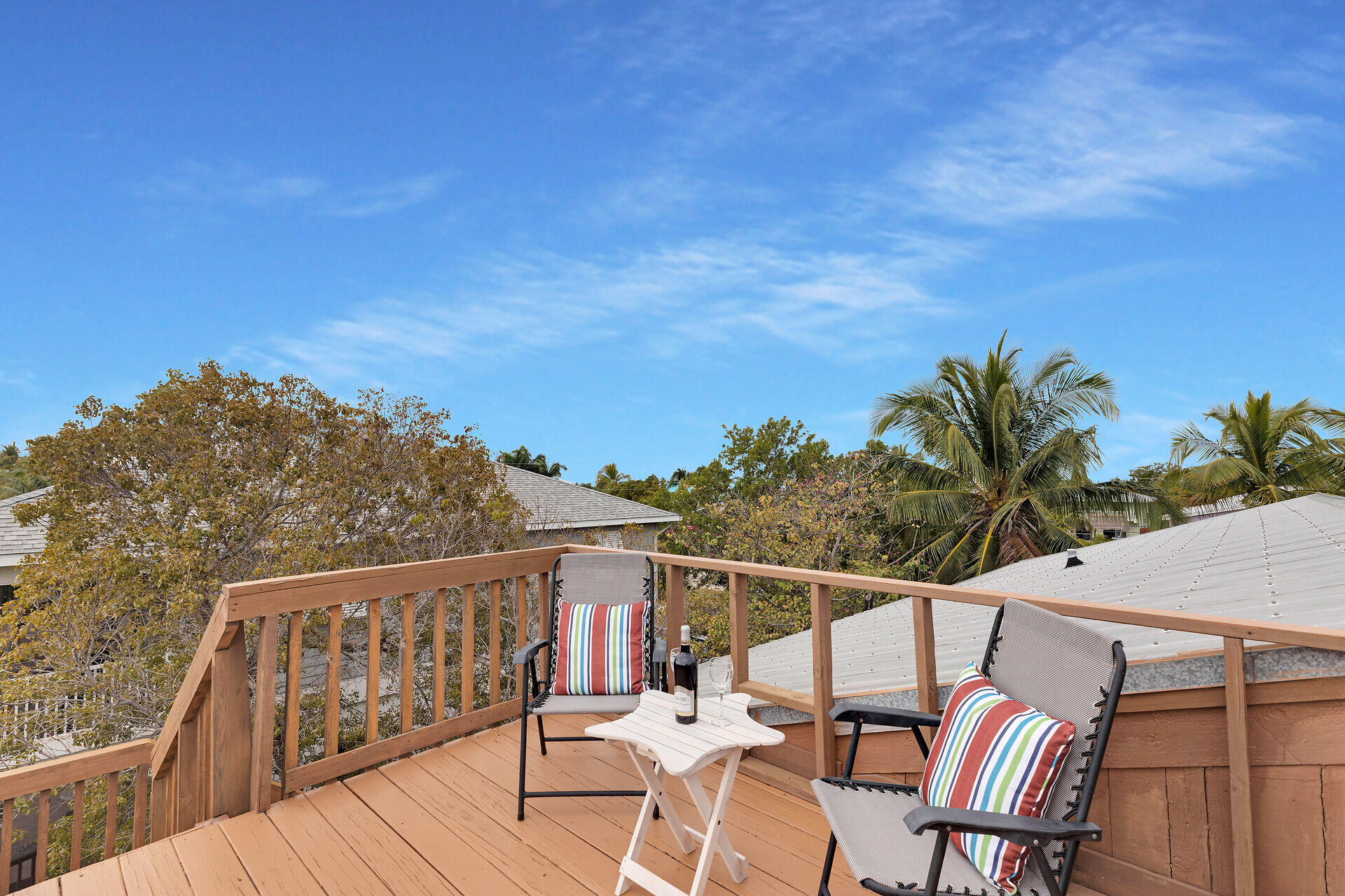 683 Blackbeard Road Summerland Key, FL 33042 - Photo 31 of 49 Top deck