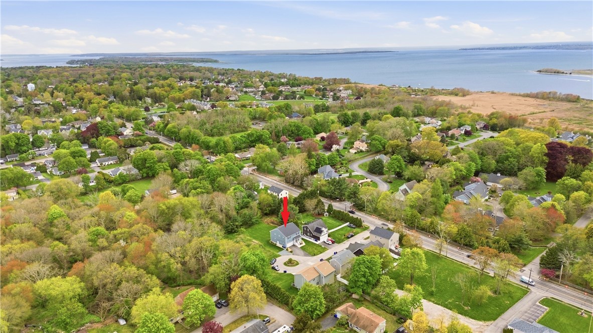 5 Village Road Warren, RI 02885 - Photo 2 of 26