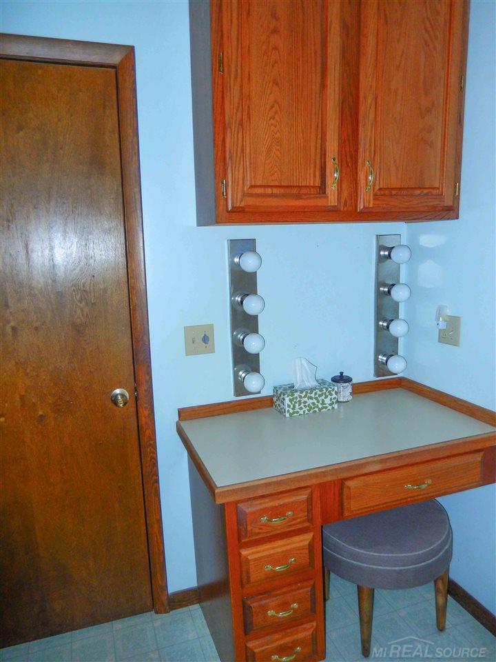 1398 North Vincent Road Ovid, MI 48866 - Photo 28 of 55 31311835-27.JPG