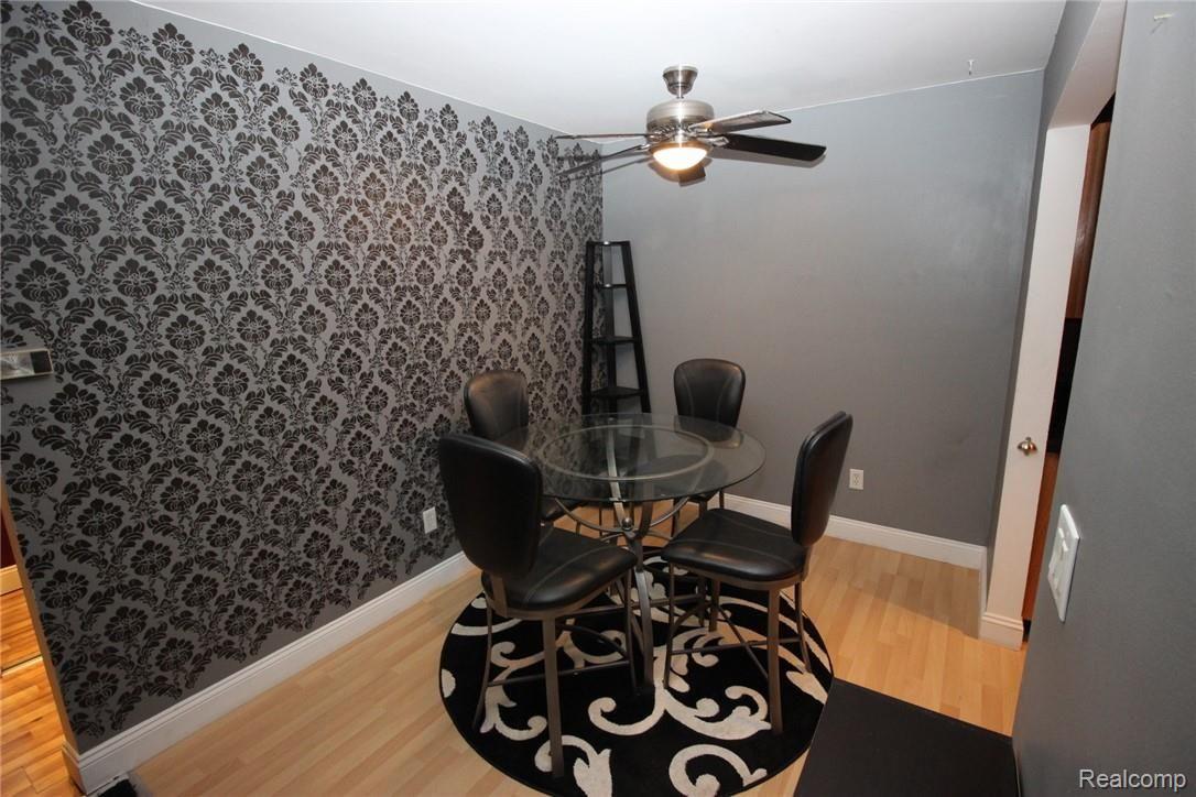 4909 Crooks Road, Unit D Royal Oak, MI 48073 - Photo 7 of 14 IMG_2362.JPG