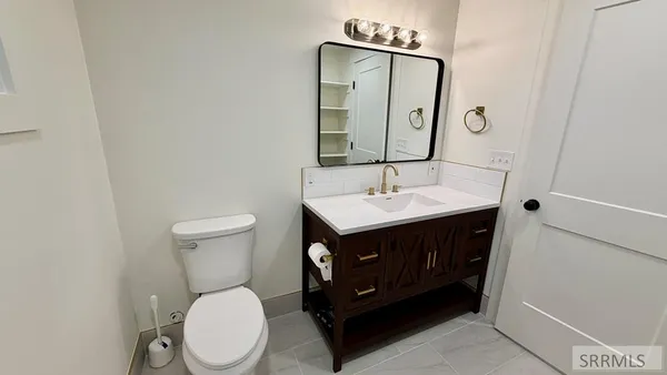 $2,200 | 145 North Byron Avenue, Shelley, ID 83274