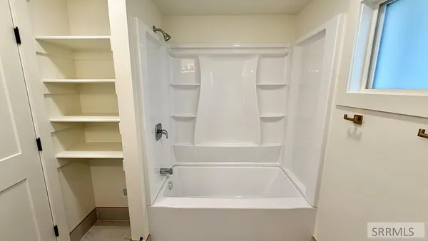 $2,200 | 145 North Byron Avenue, Shelley, ID 83274