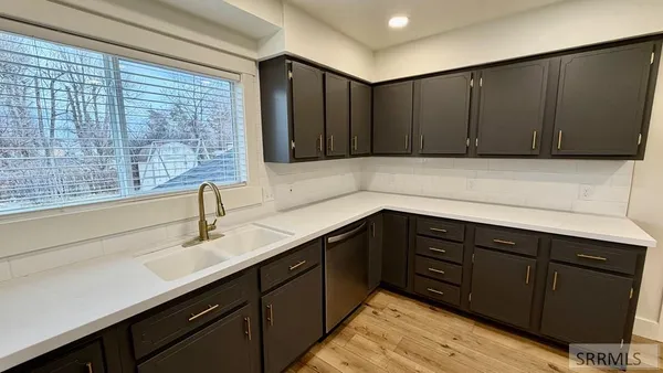 $2,200 | 145 North Byron Avenue, Shelley, ID 83274