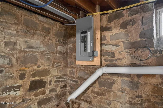 $325,000 | 35 James Street, Schenectady, NY 12304