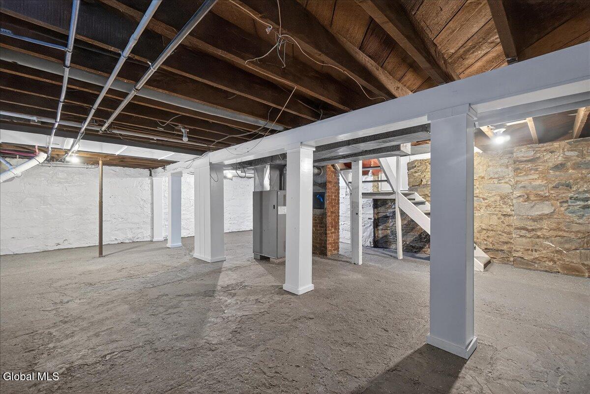 35 James Street Schenectady, NY 12304 - Photo 37 of 49 35-35 James St-35