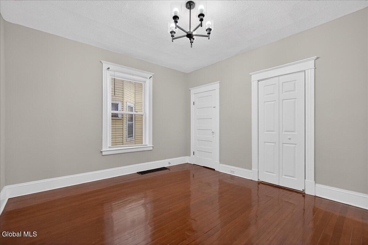 35 James Street Schenectady, NY 12304 - Photo 7 of 49 08-35 James St-8