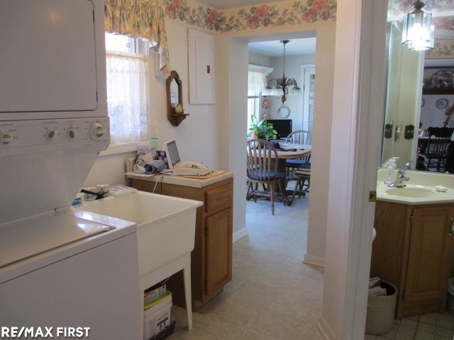6004 Lakeshore Road Fort Gratiot, MI 48059 - Photo 22 of 33
