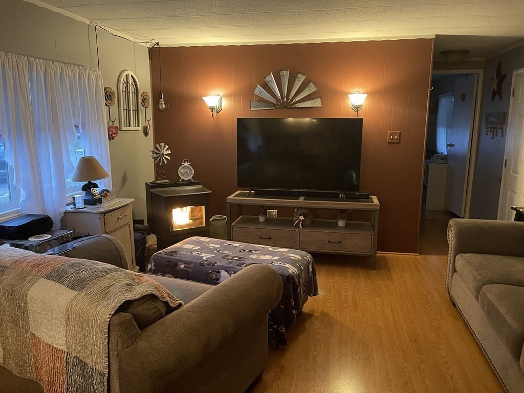 23 Holly Road Taunton, MA 02780 - Photo 12 of 17 Gallery Image 12