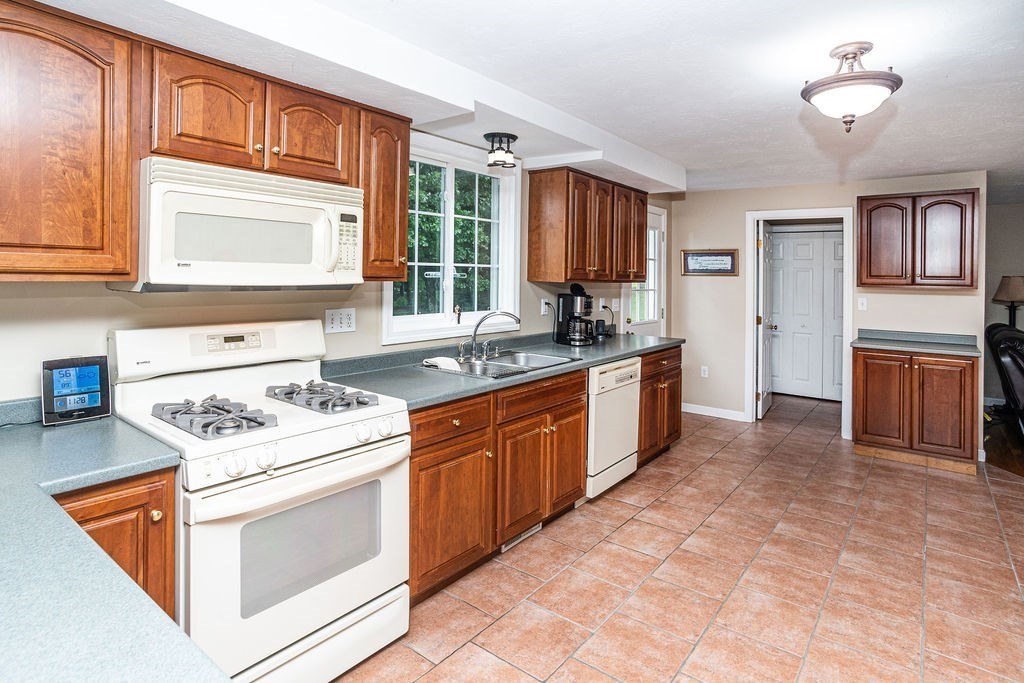 67 Russett Hill Road Haverhill, MA 01830 - Photo 20 of 40 Gallery Image 20