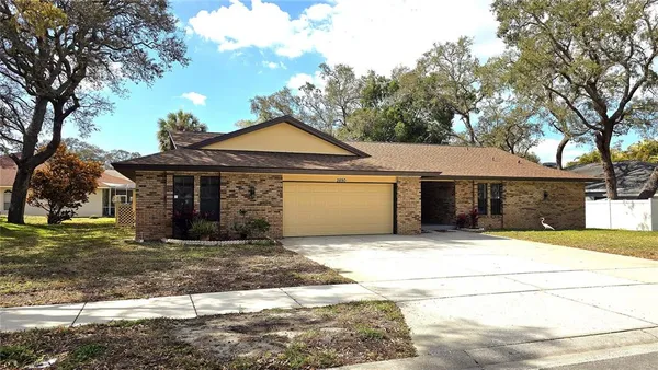 $675,000 | 2890 Armadillo Drive, Palm Harbor, FL 34683