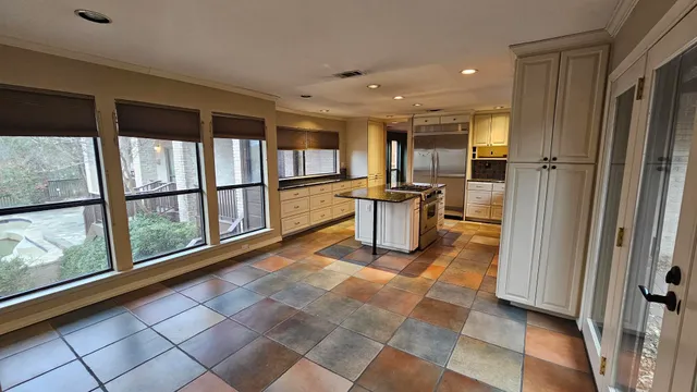 $5,900 | 4902 Westview Drive, Austin, TX 78731