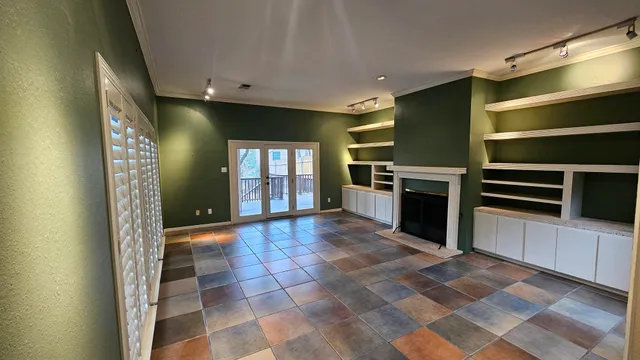 $5,900 | 4902 Westview Drive, Austin, TX 78731