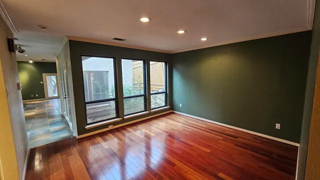 $5,900 | 4902 Westview Drive, Austin, TX 78731