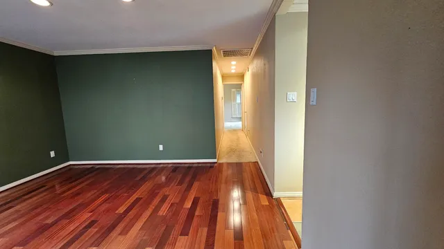 $5,900 | 4902 Westview Drive, Austin, TX 78731