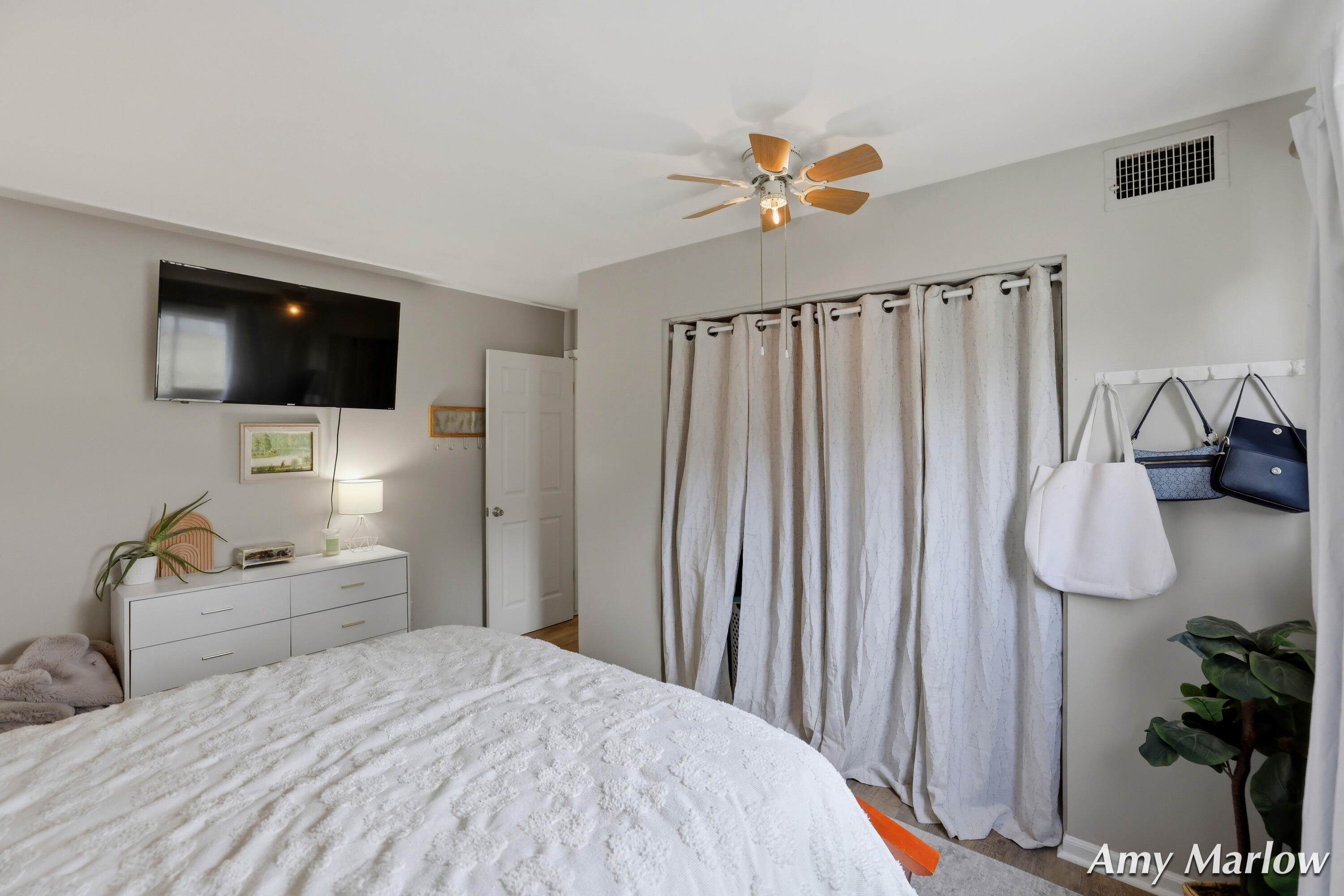 6716 Cascade Road Southeast, Unit 39 Grand Rapids, MI 49546 - Photo 14 of 32 primary bedroom