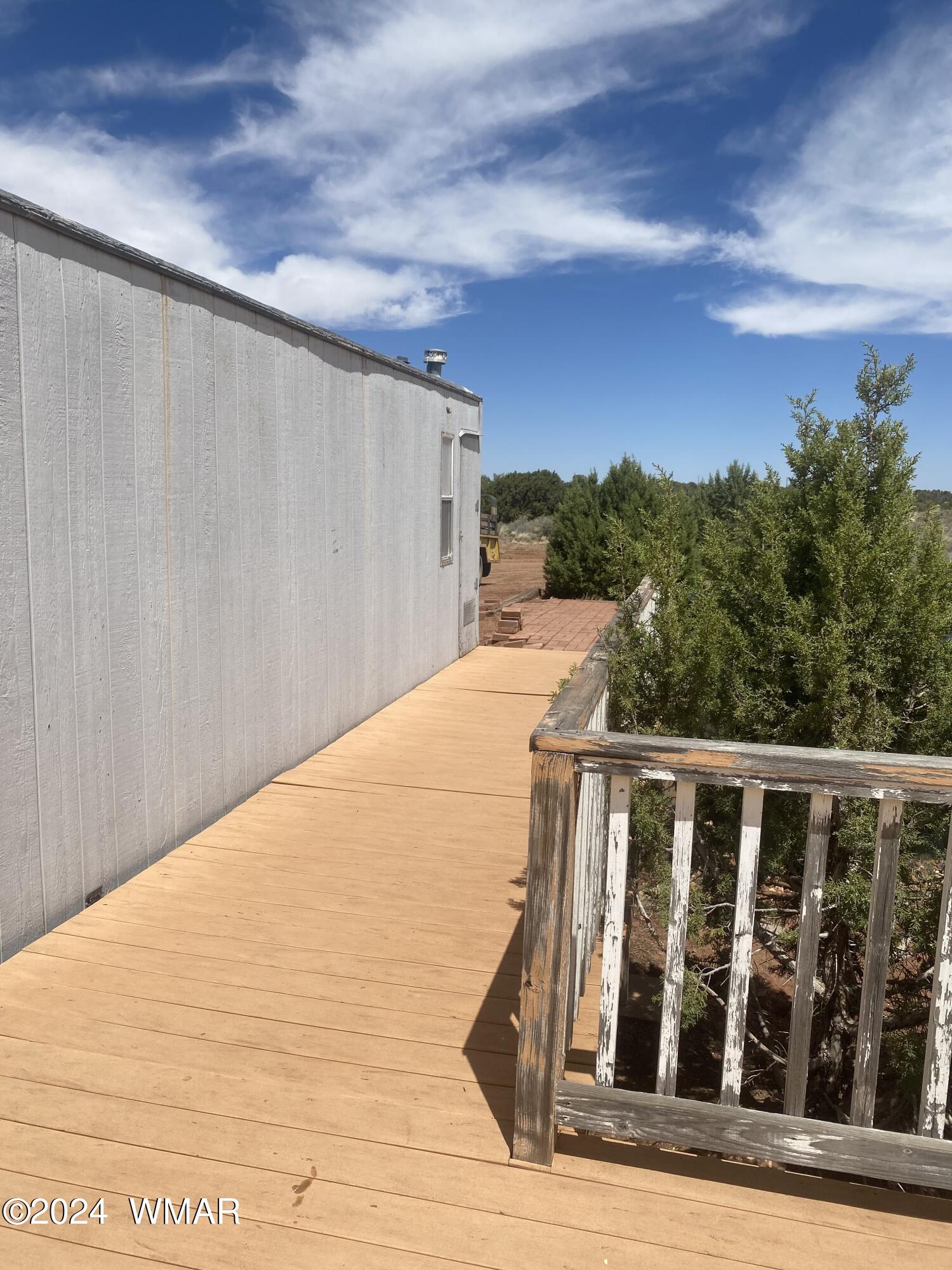 5149 Pj Ranch Road Snowflake, AZ 85937 - Photo 15 of 44 a view of a balcony