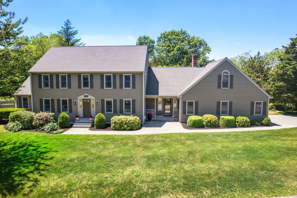 8 Ringbolt Road Hingham, MA 02043 - Photo 1 of 40