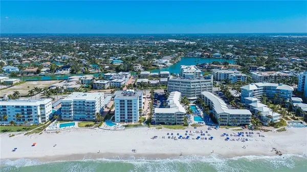 $4,500 | 1910 Gulf Shore Boulevard North, Unit 312, Naples, FL 34102
