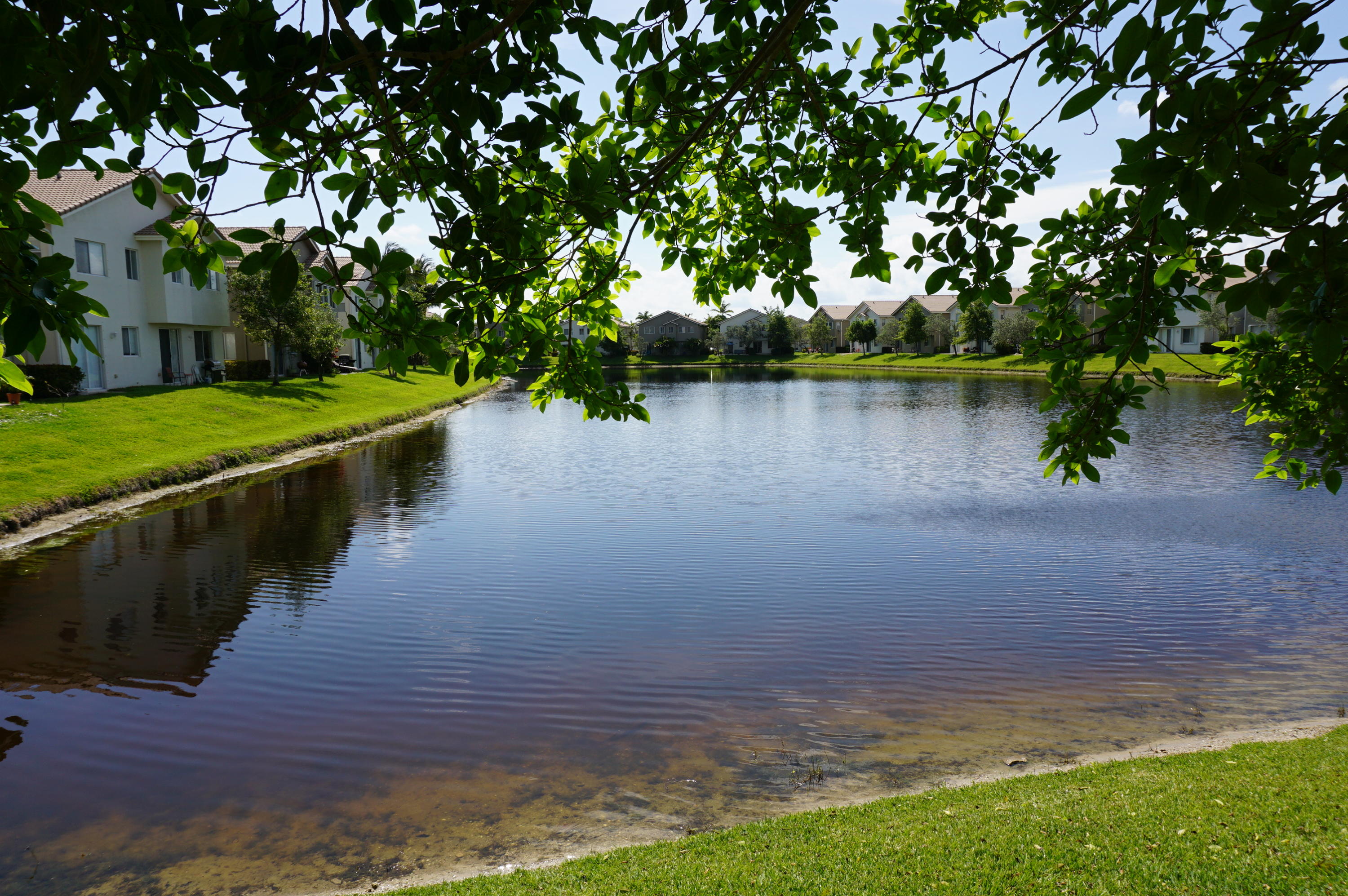 3074 Laurel Ridge Circle Riviera Beach, FL 33404 - Photo 4 of 23 DSC04029