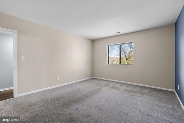 $2,100 | 6 Mullingar Court, Unit 202, Lutherville-Timonium, MD 21093