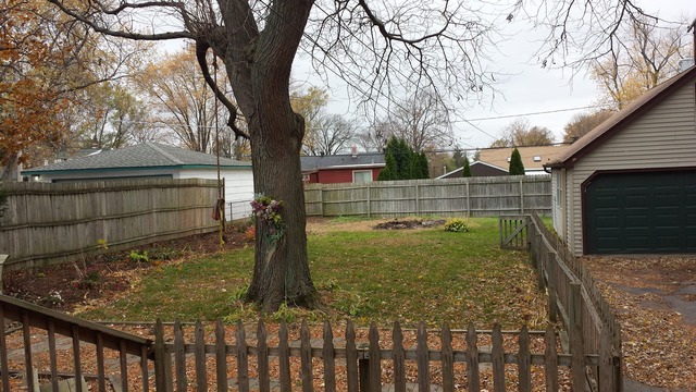 212 Village Road Willowbrook, IL 60527 - Photo 3 of 12