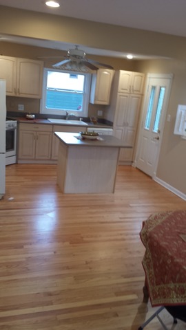 212 Village Road Willowbrook, IL 60527 - Photo 5 of 12
