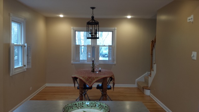212 Village Road Willowbrook, IL 60527 - Photo 6 of 12