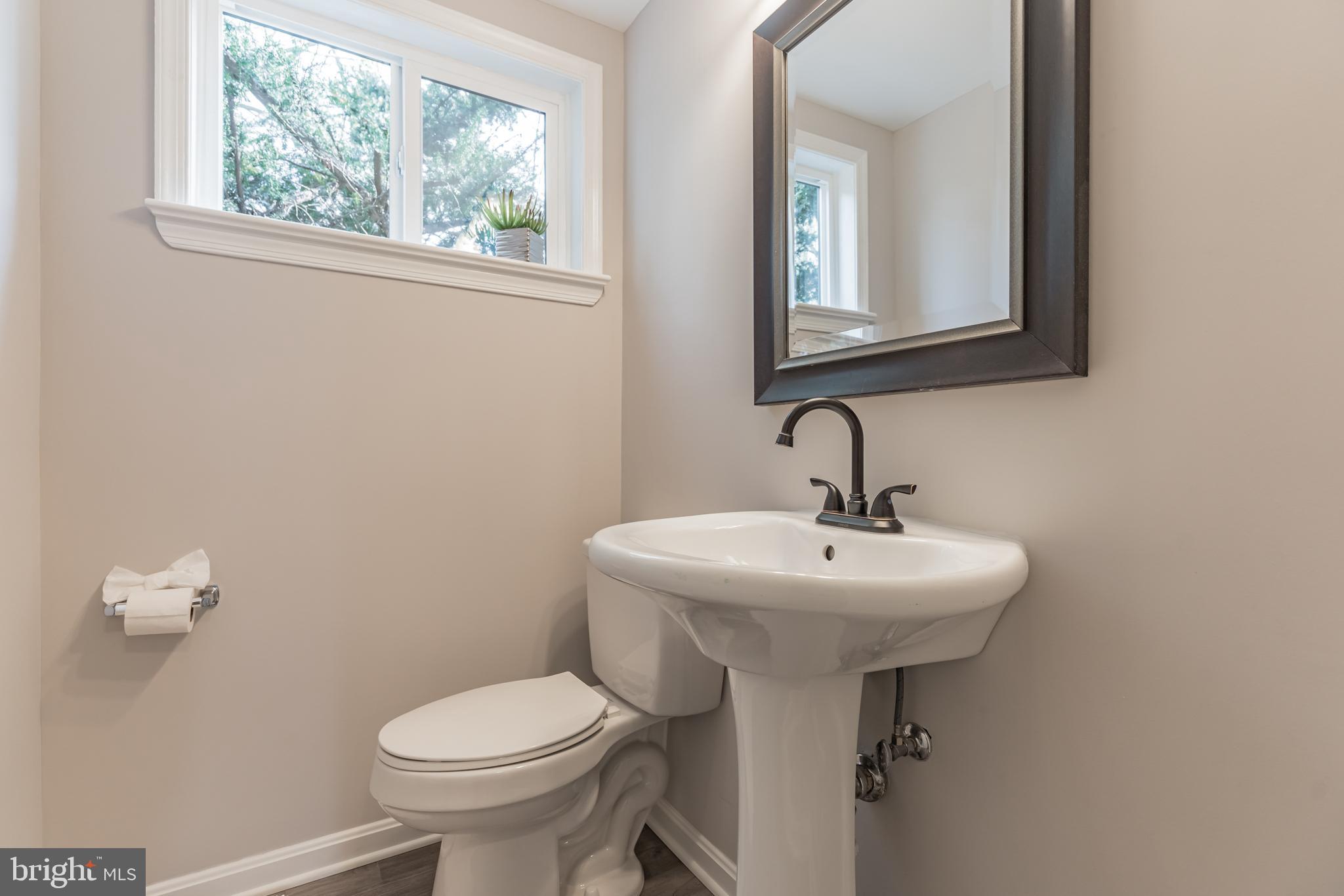 9420 Braddock Road Fairfax, VA 22032 - Photo 16 of 35 Gallery Image 16