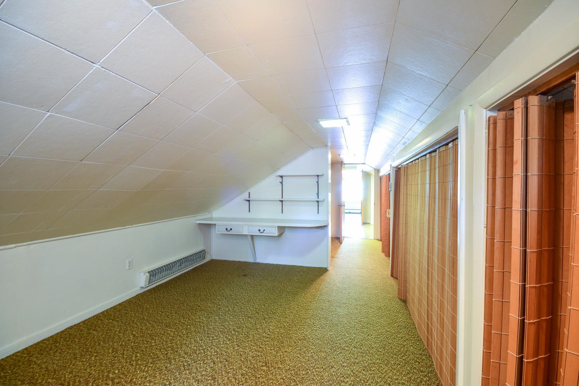 325 Silver Street Bennington, VT 05201 - Photo 14 of 31