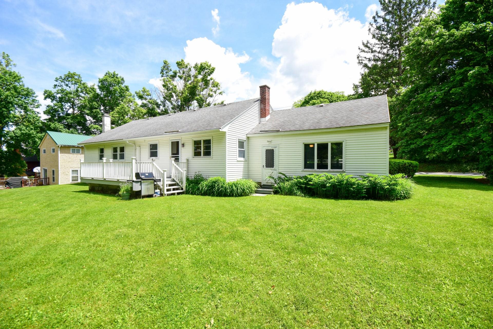 325 Silver Street Bennington, VT 05201 - Photo 24 of 31