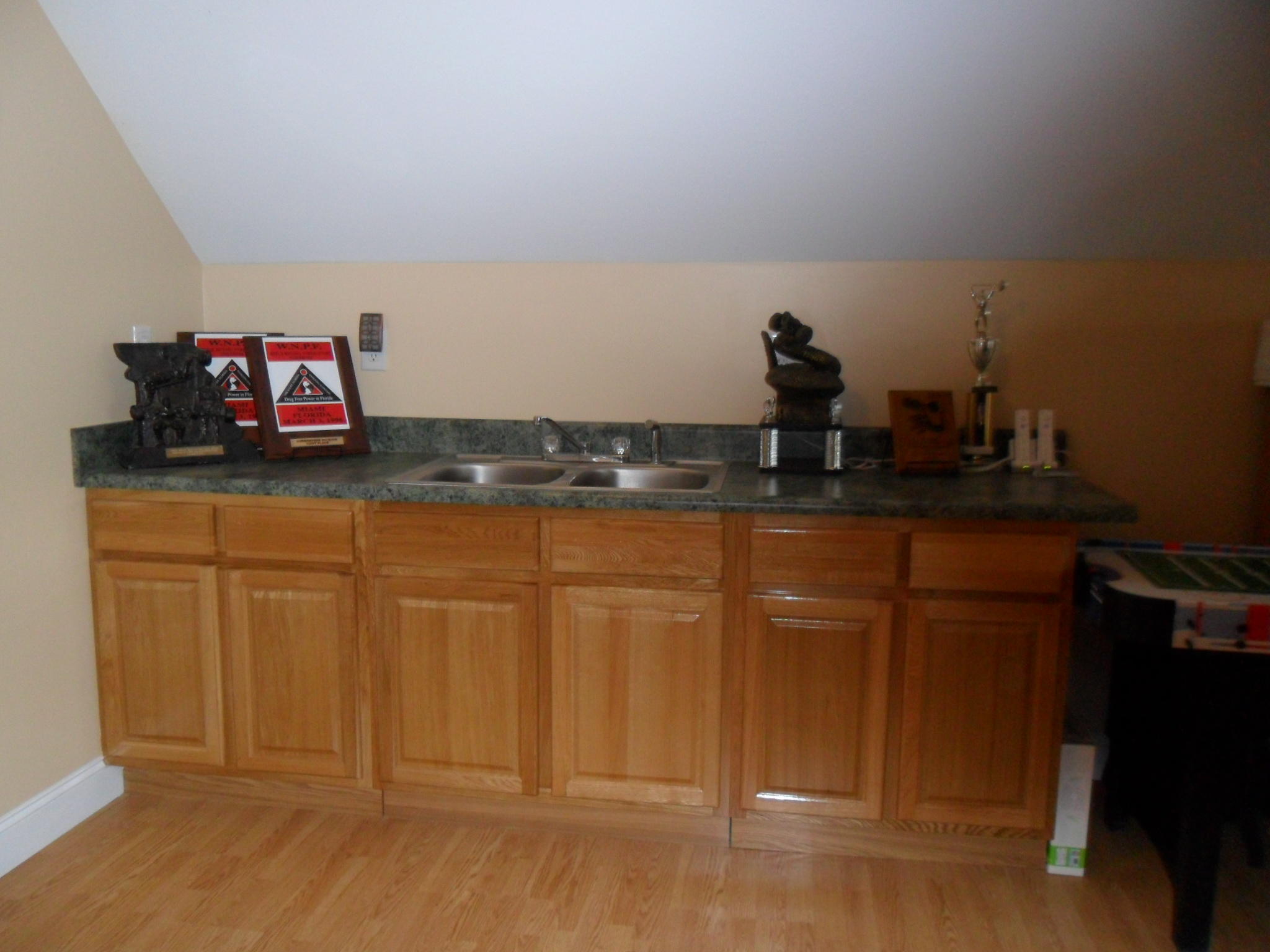 2025 Hendon Road Soddy Daisy, TN 37379 - Photo 23 of 29 Bonus room wetbar
