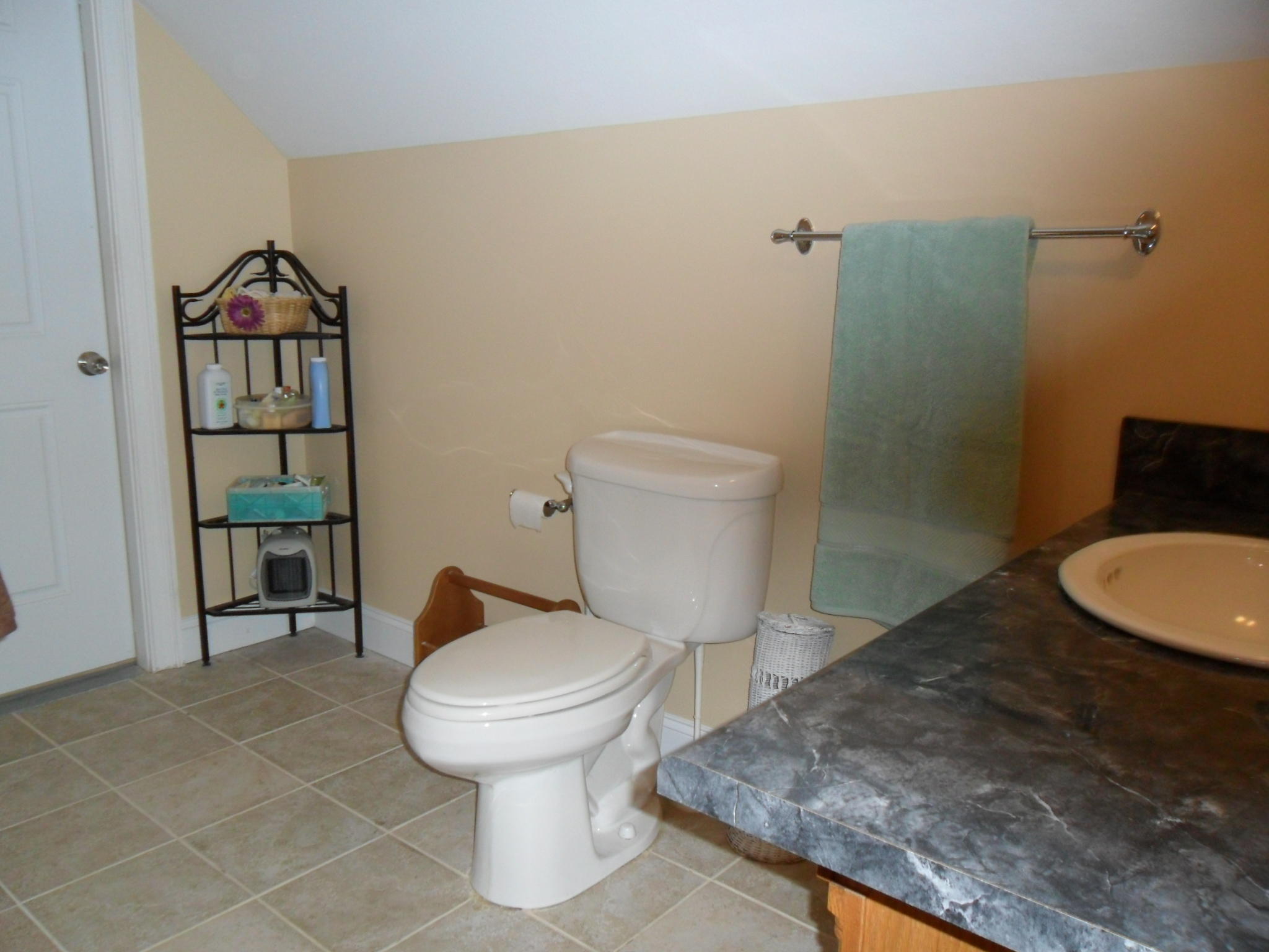 2025 Hendon Road Soddy Daisy, TN 37379 - Photo 24 of 29 Bonus Room Bath