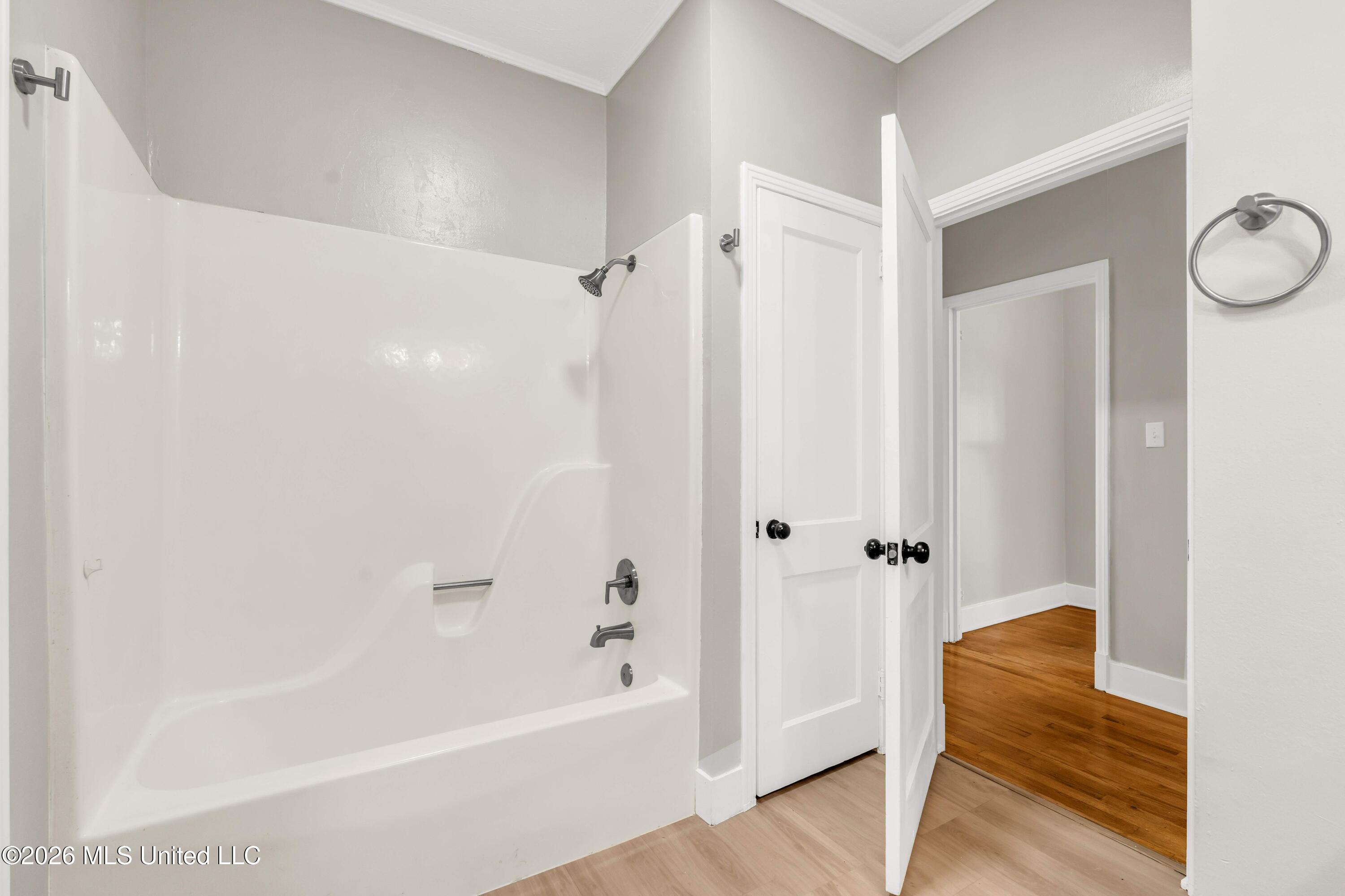 634 Ridge Road Columbus, MS 39705 - Photo 21 of 37 634 Bathroom 3