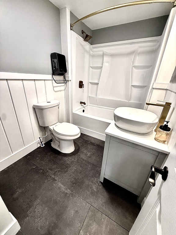 6 Wheelock Street Oxford, MA 01540 - Photo 25 of 30