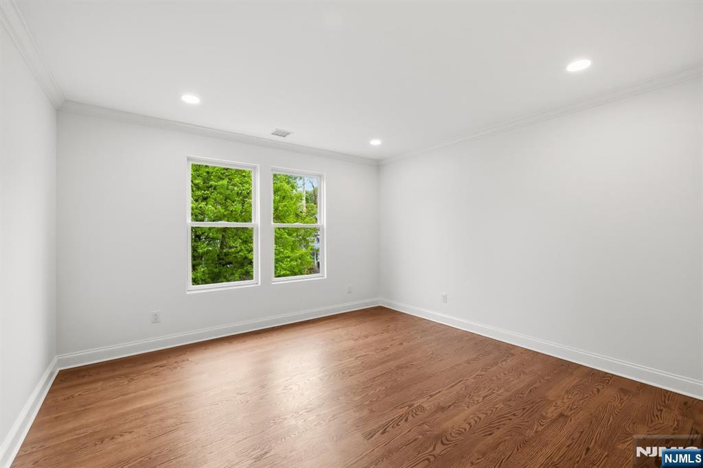 120 Hope Street Ridgewood, NJ 07450 - Photo 22 of 36