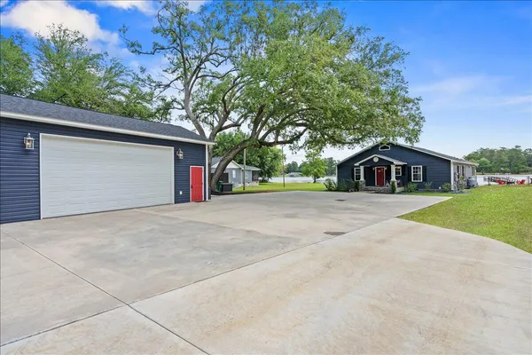 $1,295,000 | 1317 Lakeview Drive, Manning, SC 29102