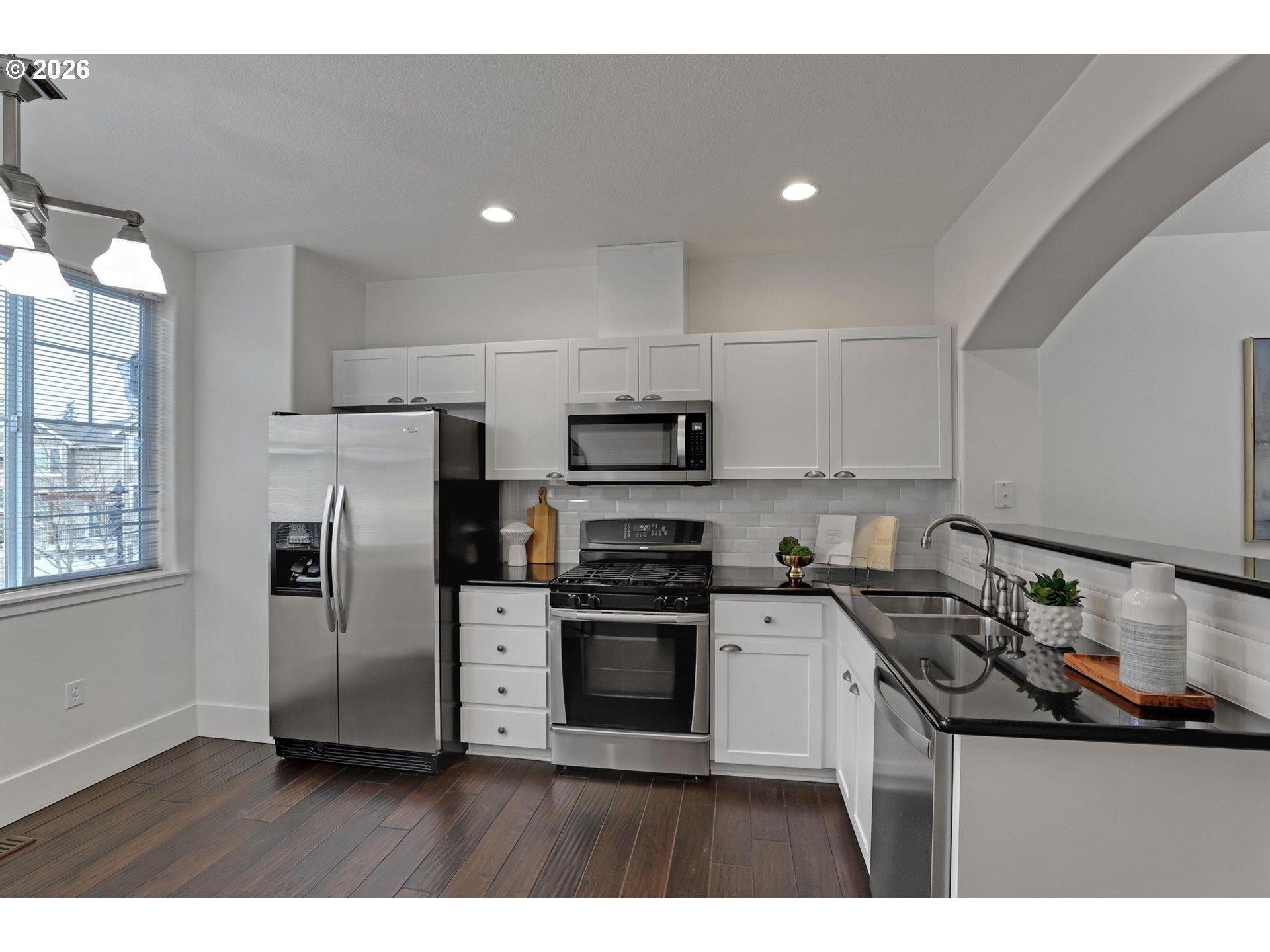 730 Northwest 118th Avenue, Unit 102 Portland, OR 97229 - Photo 8 of 24