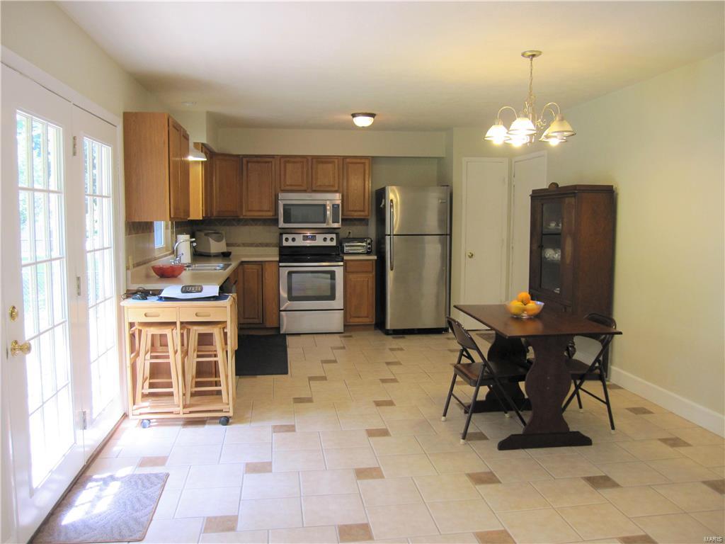 3101 Mill Springs Road Belleville, IL 62221 - Photo 15 of 27 Gallery Image 15
