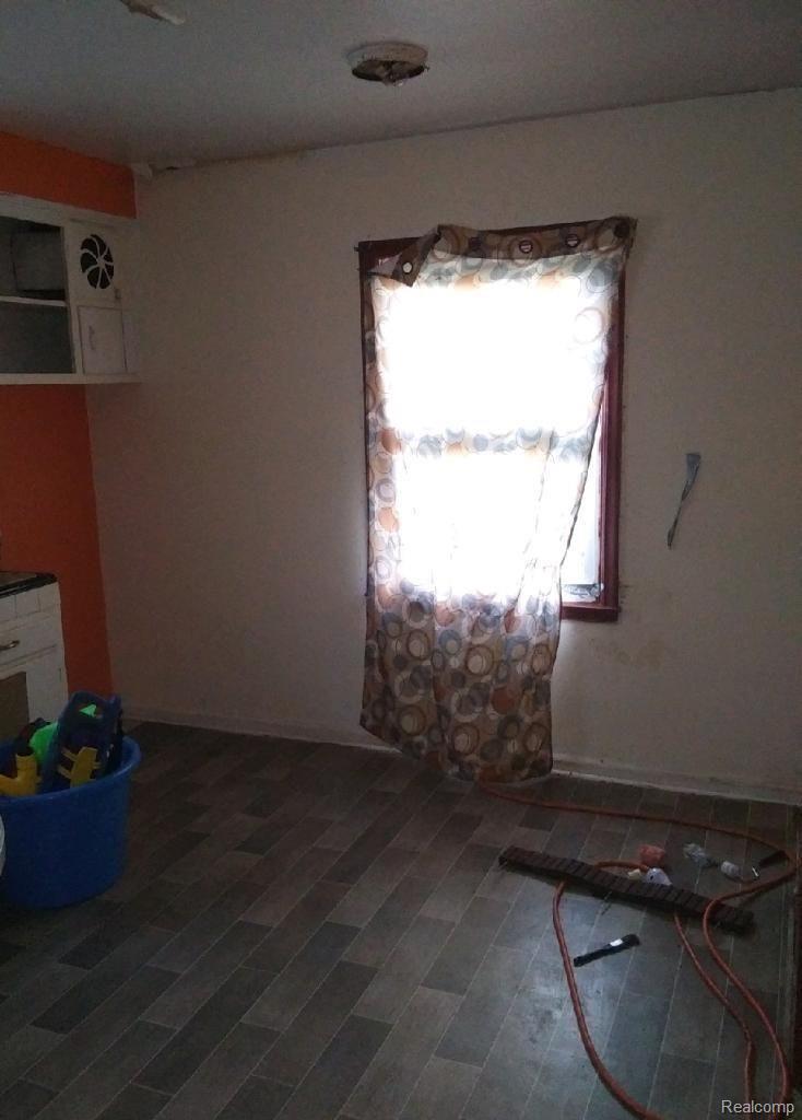 8665 Evergreen Road Detroit, MI 48228 - Photo 5 of 14 20190819_195223.jpg