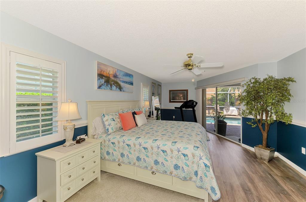 5868 Jefferson Road Venice, FL 34293 - Photo 32 of 68 Primary Suite with Slider to the Lanai